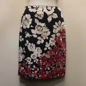 Beautiful Floral Pencil Skirt